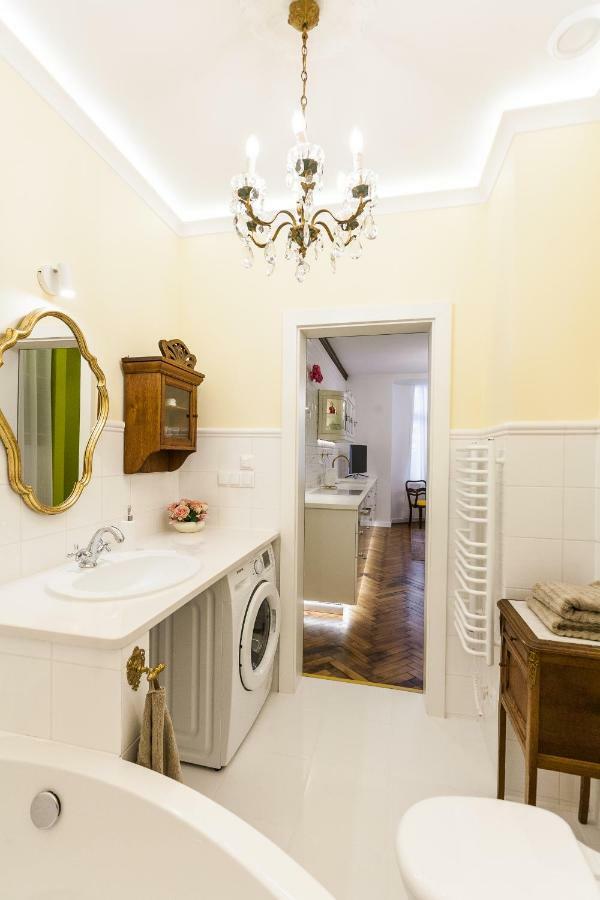 קרקוב Luxury Apartment Pod Zyrandolem מראה חיצוני תמונה