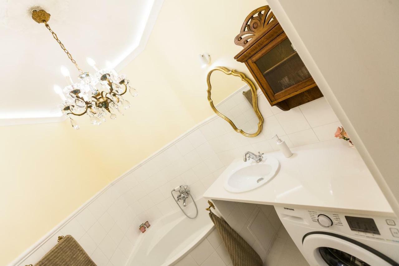 קרקוב Luxury Apartment Pod Zyrandolem מראה חיצוני תמונה